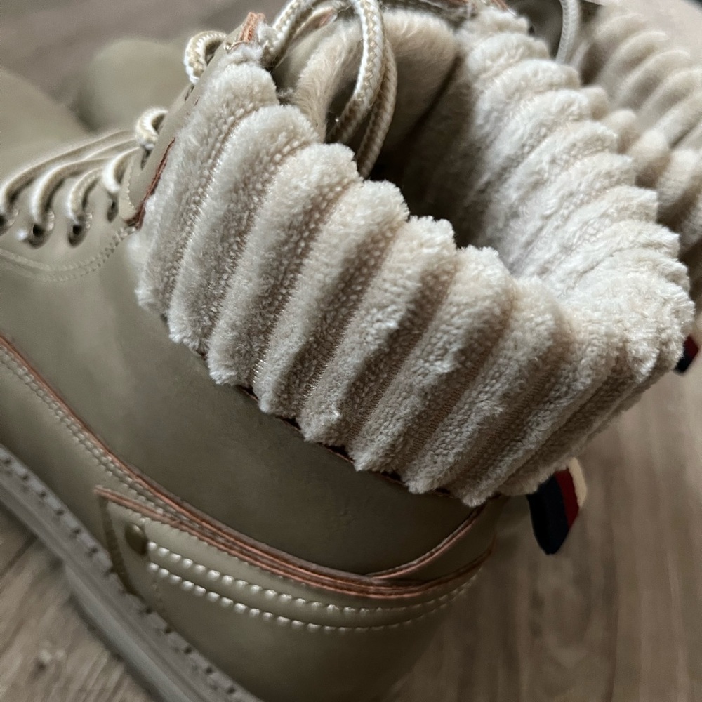 Dirty Laundry Alpine Booties - Picture 6 of 7